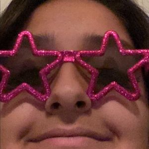 Meet your Posher, Mia